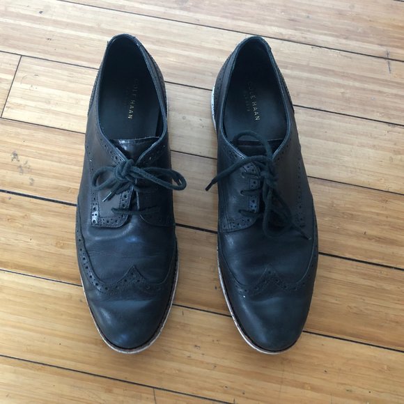Cole Haan OriginalGrand Wingtip Oxford - Picture 2 of 7